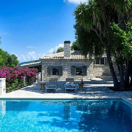 Villa Ioli- Beachfront Luxury Residence Igoumenitsa Exterior foto
