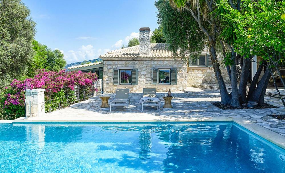 Villa Ioli- Beachfront Luxury Residence Igoumenitsa Exterior foto
